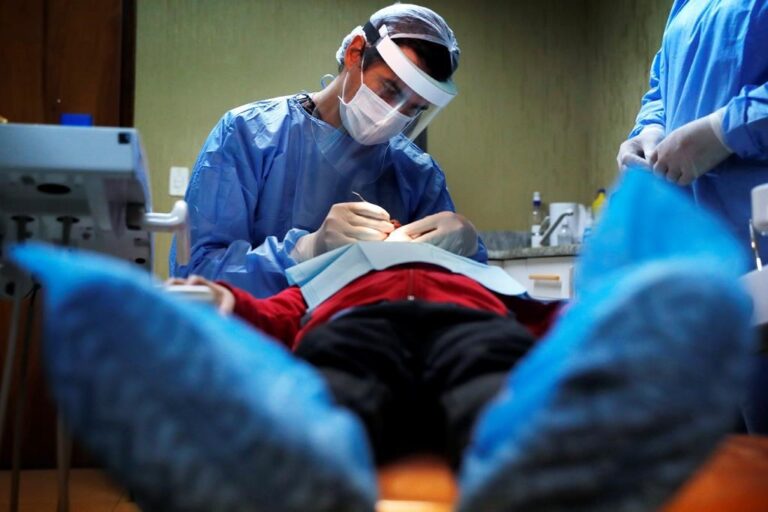 Feds working to create stand-alone dental-care insurance program