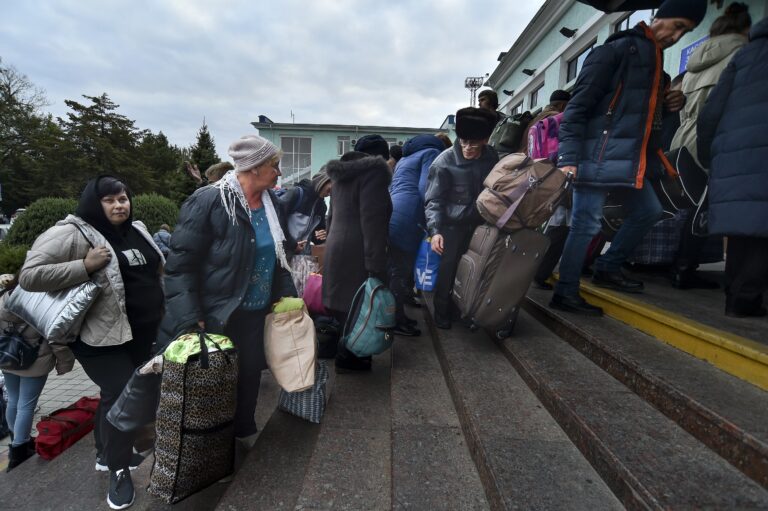 Russian-installed officials order Kherson evacuation amid Ukraine offensive