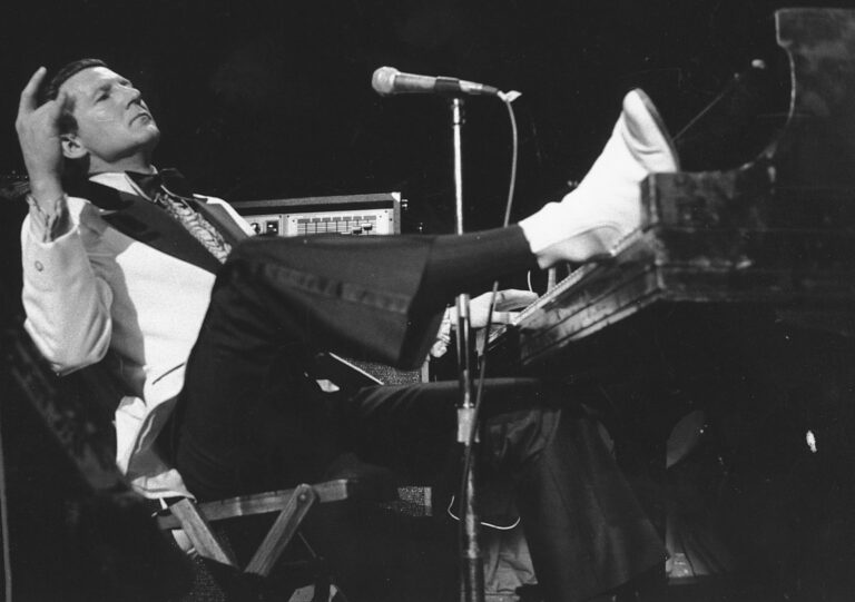 Jerry Lee Lewis dead: Troubled rock star dies at 87