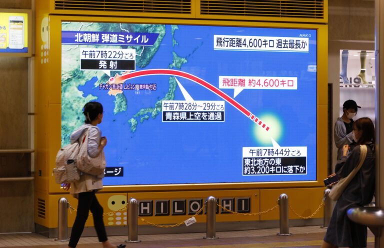 North Korea fires 2 missiles toward eastern waters after U.S., South Korea drills