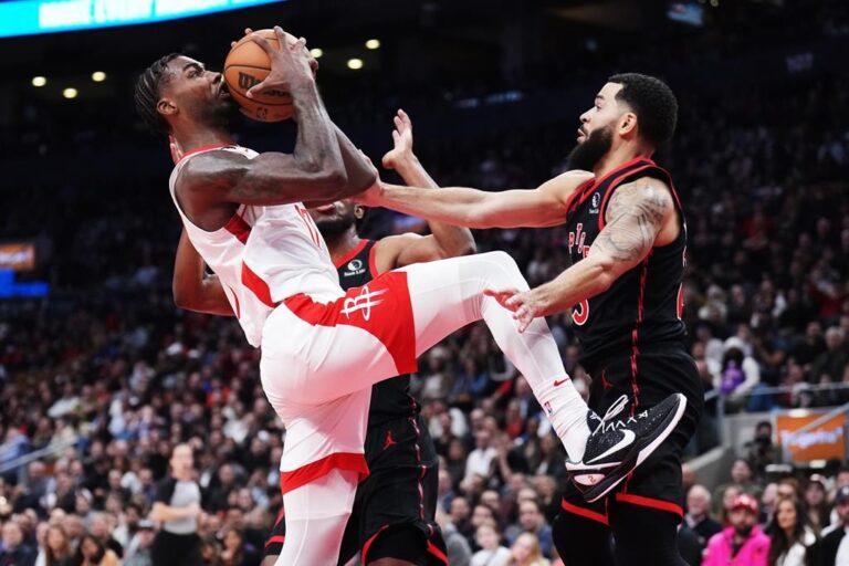 Lethargic Raptors hold on to beat Rockets 116-109