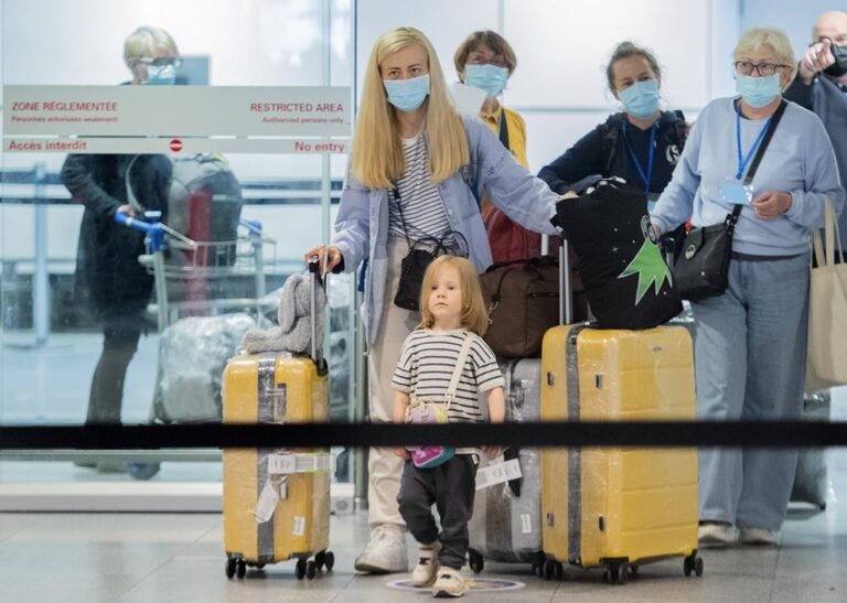 1 in 3 Ukrainians with visas have arrived in Canada as applications near 700K