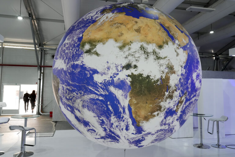 Canadian support for climate change initiatives lags ahead of COP27: Ipsos