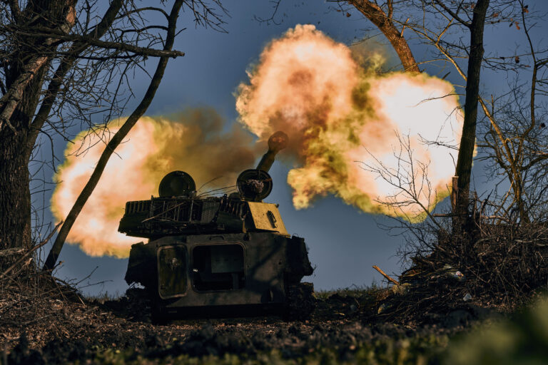 Russian withdrawal from Kherson will take days, Kyiv says as Ukraine retakes towns