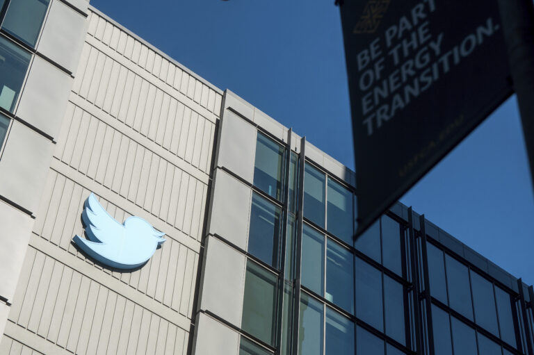 Twitter temporarily closes offices as Elon Musk begins layoffs, including Canadian staff