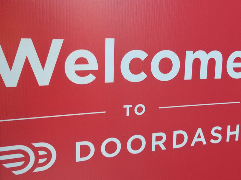 DoorDash orders surge to record high in Q3 as taste for takeout defies inflation