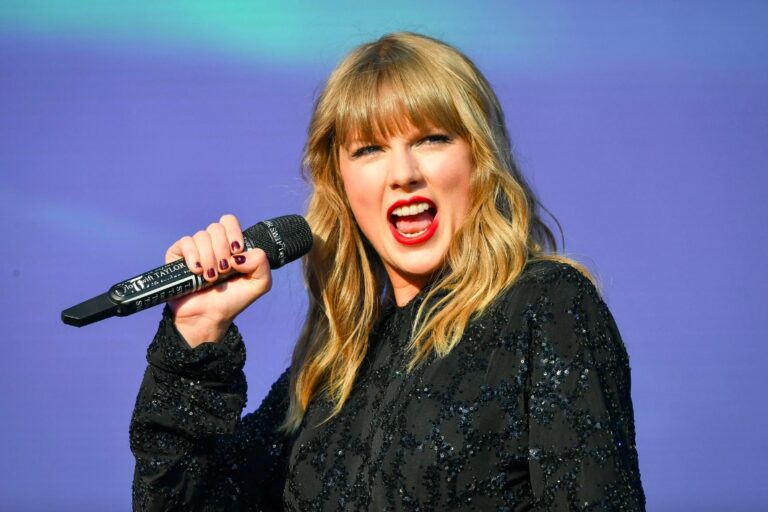 Some Taylor Swift fans will have 2nd chance to buy tickets, says Ticketmaster