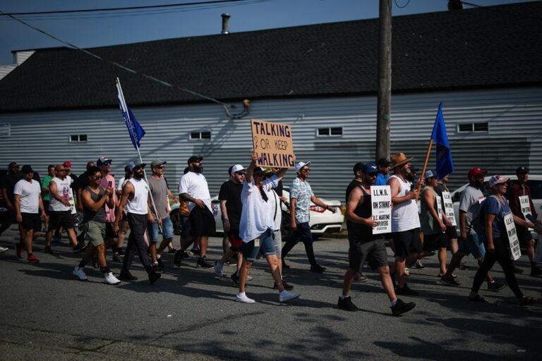 Saskatchewan leaders, businesses call on Trudeau to end B.C port strike