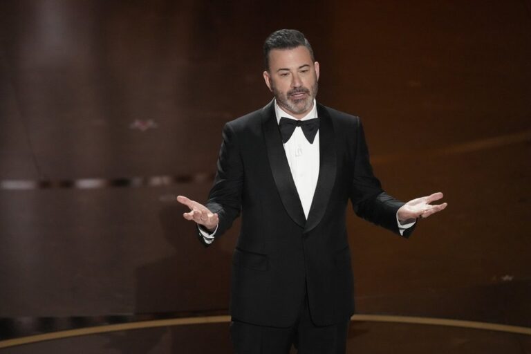 Jimmy Kimmel’s show to remain off dozens of U.S. stations despite return