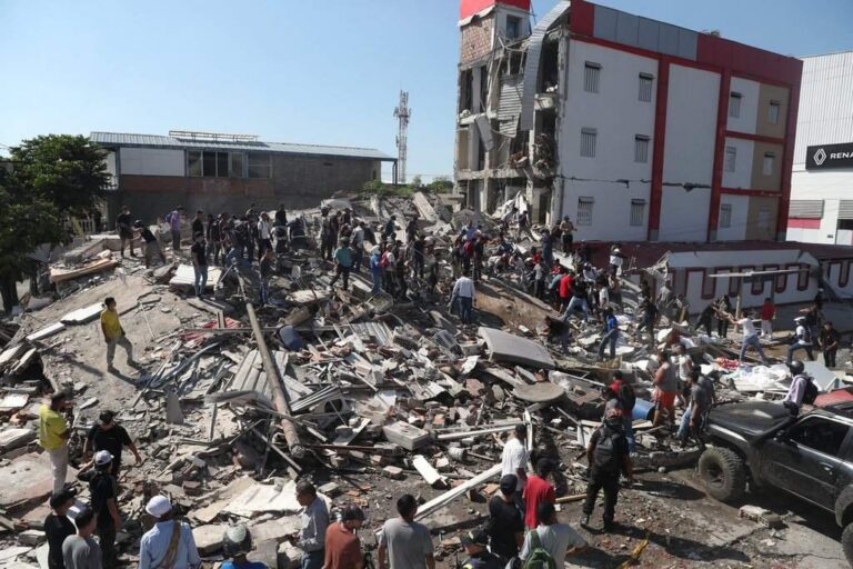 At least 73 dead after 7.4-magnitude earthquake hits western Colombia