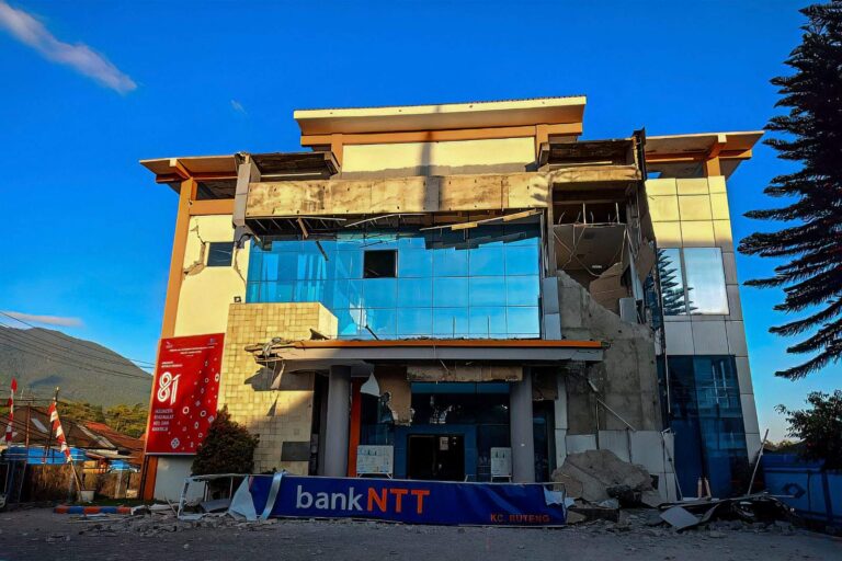 Magnitude 7.7 earthquake strikes off Indonesia’s coast, toppling buildings and killing at least 38