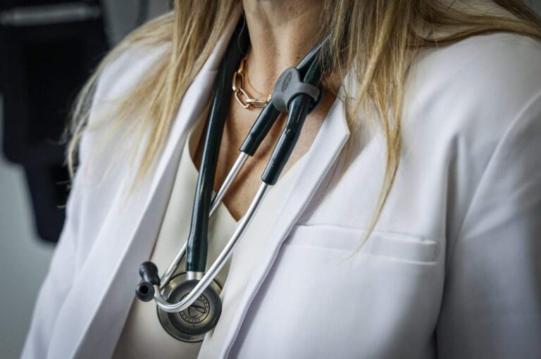 Rapid endometriosis tests now available in the U.K. What about Canada?