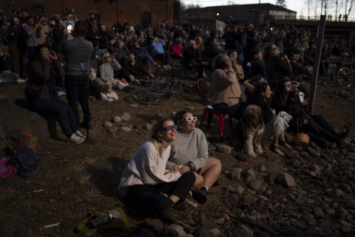 How to give yourself the best odds to see the solar eclipse and meteors