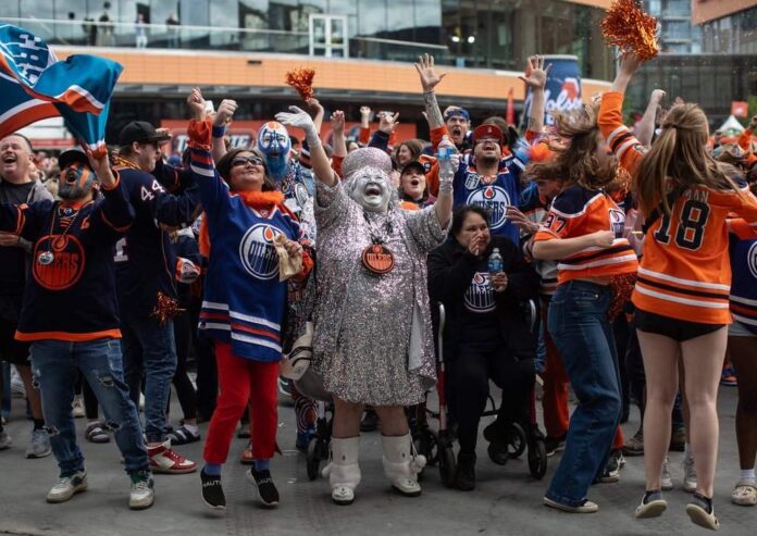 Oilers lose superfan after Formenton signing