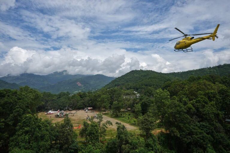 Canadian families still waiting for answers 1 week after Nepal disaster