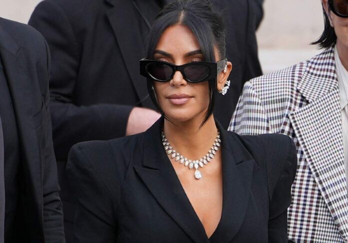 Kim Kardashian awarded 1 euro by Paris court for 2016 robbery