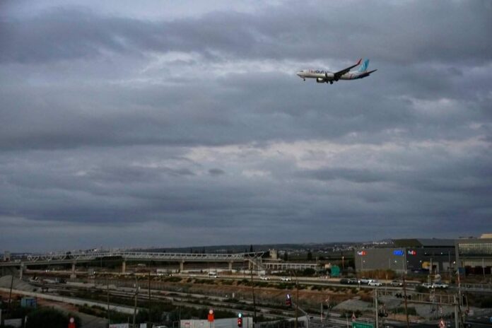 Axe-wielding FlyDubai co-pilot had been flagged over extremism concerns